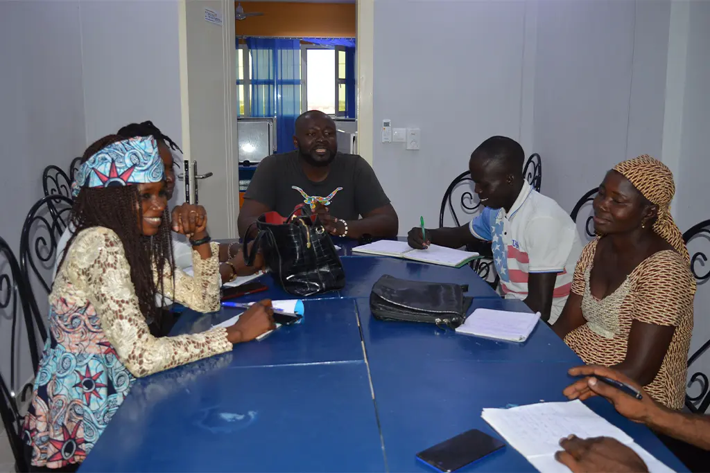 JobBooster-chad-projet-entreprise-emplois-accompagnement-connexion-croissance-entrepreneuriat-jeune-coworking-tchad-8-2